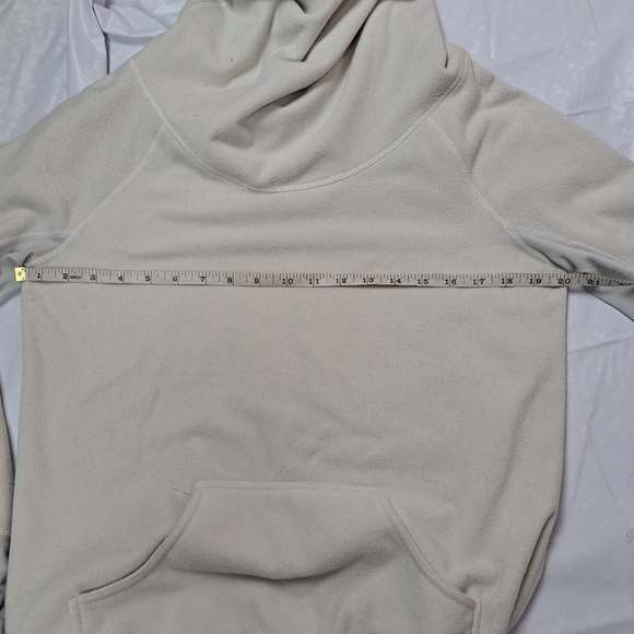 Lululemon Don't Hurry Be Happy Pullover - Picture 9 of 11